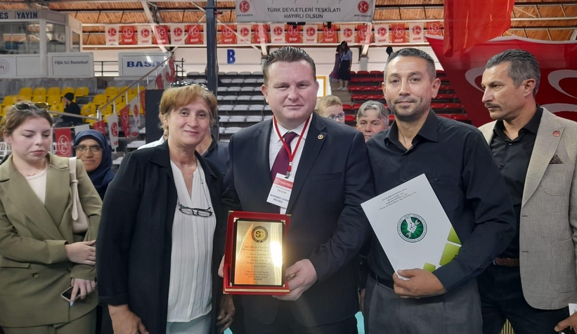 staj-ve-ciraklik-magdurlari-mhp-sakarya-kongresindeyjrgedlak2