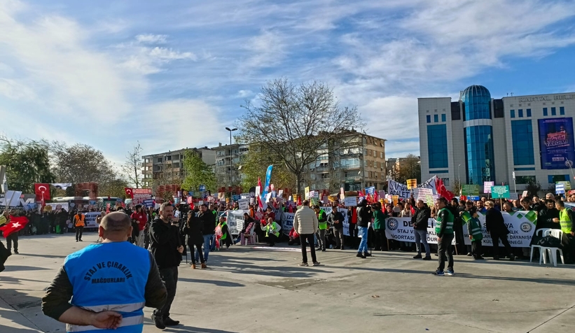 staj-ve-ciraklik-magdurlarinin-mucadelesi-suruyorenizr2xwew