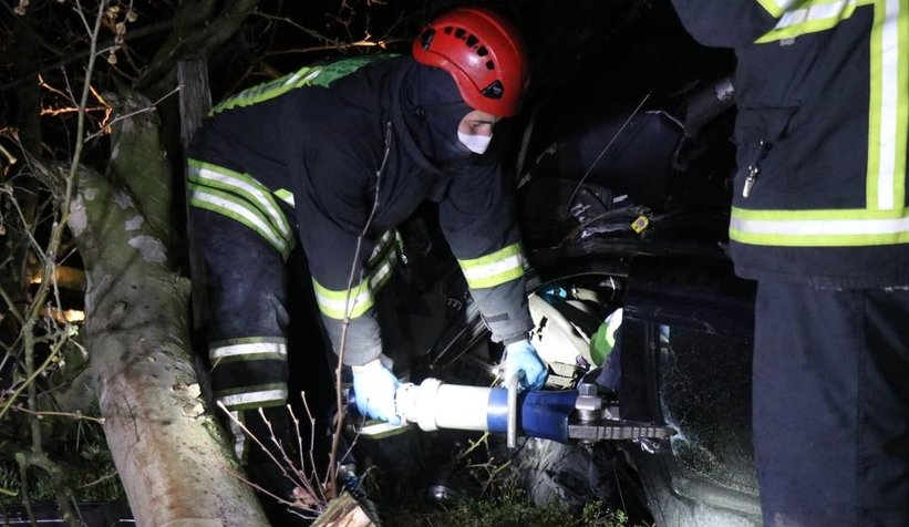 Su kanalına uçan cipte can verdi