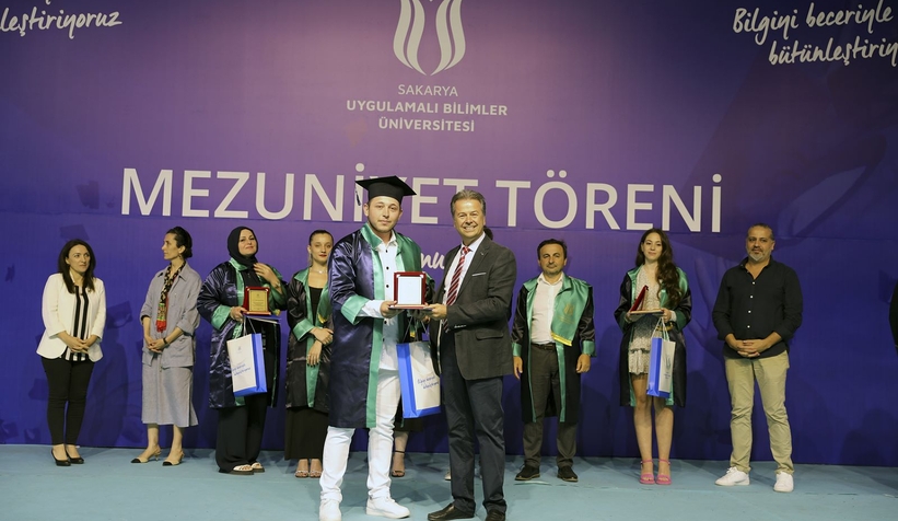 subu-2665-ogrencisini-coskulu-torenle-mezun-ettiyvbotzzvs3