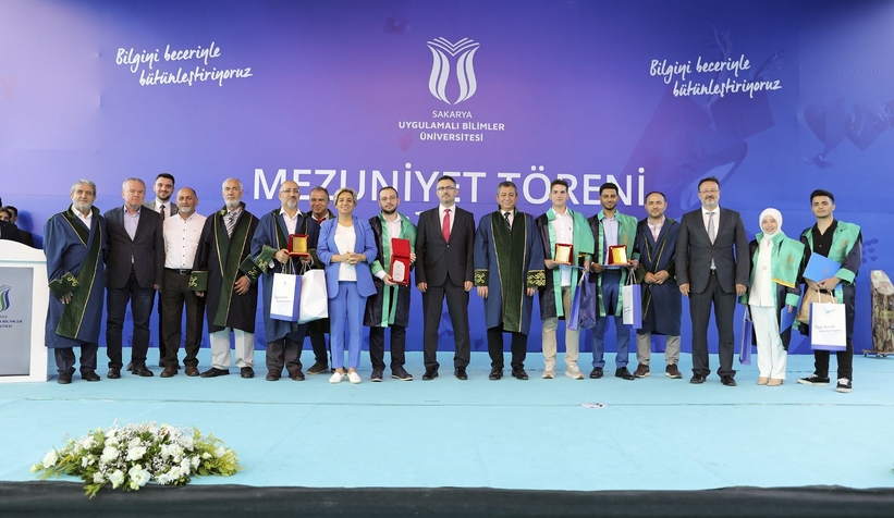 subu-2665-ogrencisini-coskulu-torenle-mezun-ettiyvbotzzvs3