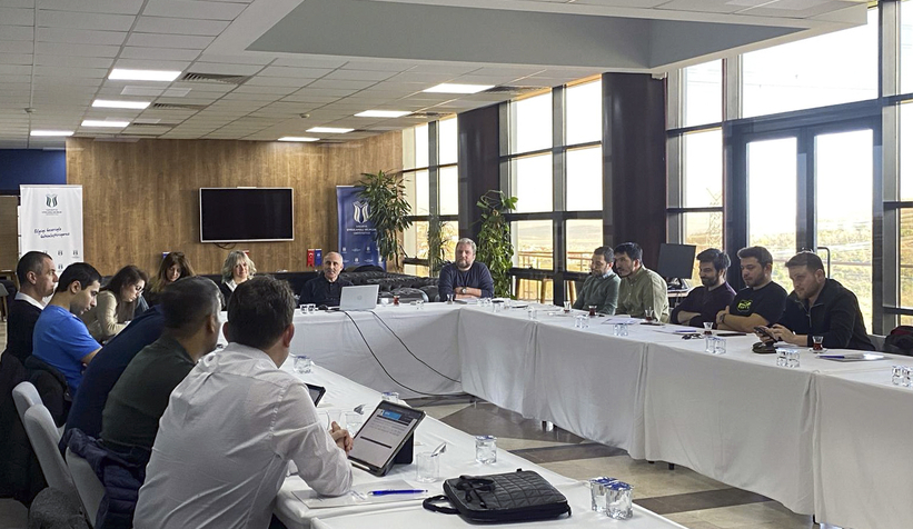 SUBÜ'de bilimsel araştırma projesi yazma eğitimi verildi