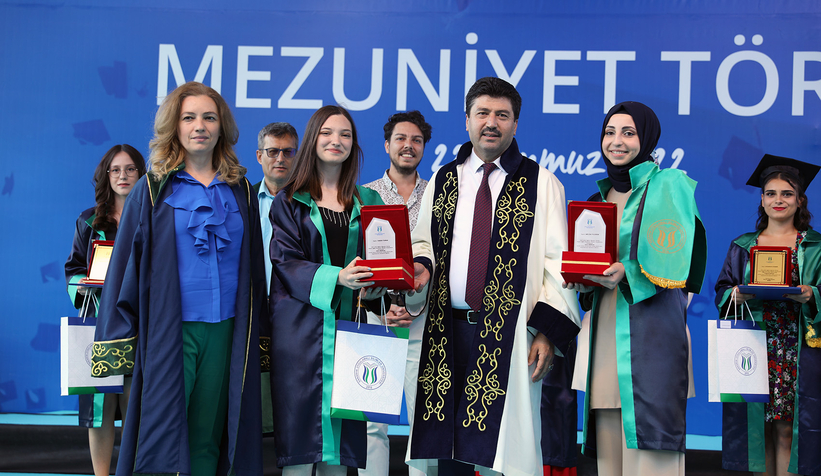 SUBÜ'de fakülte ve MYO birincileri belli oldu