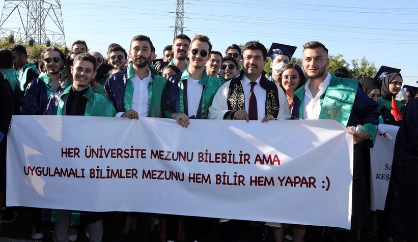 SUBÜ'de fakülte ve MYO birincileri belli oldu