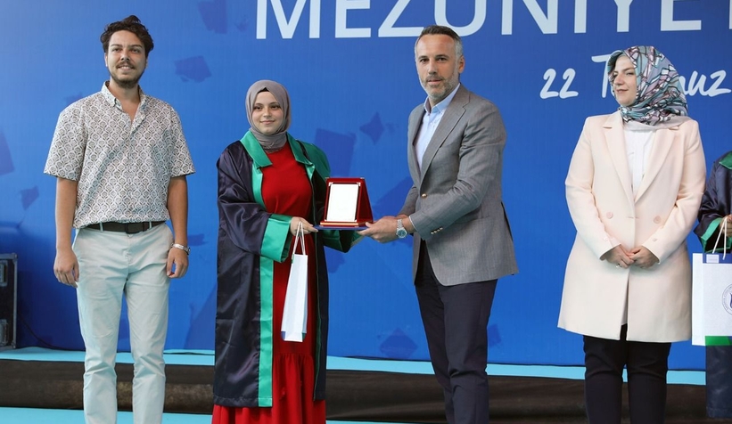 SUBÜ'de fakülte ve MYO birincileri belli oldu