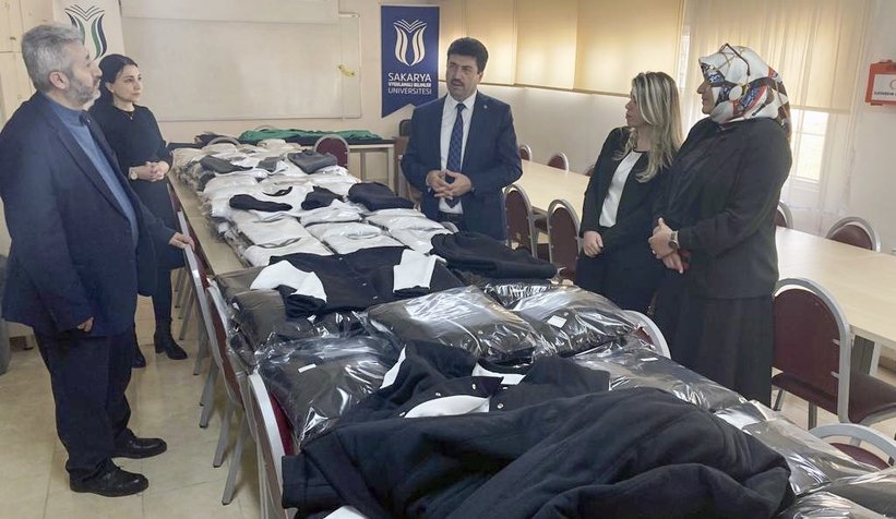 SUBÜ depremzedeler için kışlık kıyafet üretiyor