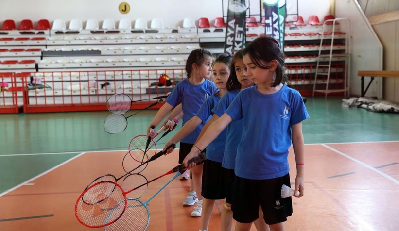 SUBÜ Yaz Spor Okulları'na katılım yoğun