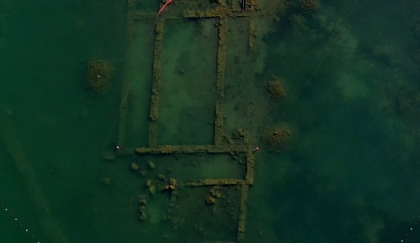 Sular çekildi, bin 500 yıllık bazilika ortaya çıktı