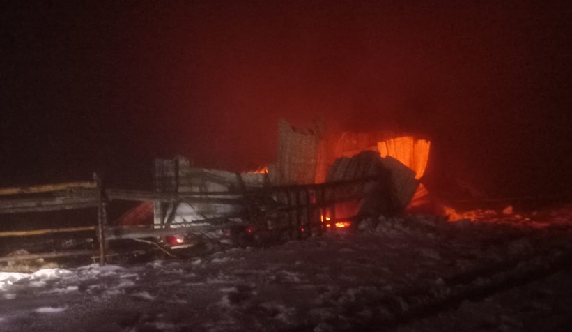 Sultanpınarı Yaylası'nda iki ev yandı