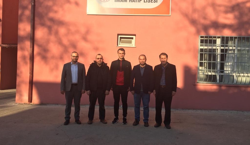 Süper Lig hakemi Karaoğlan Akyazı'da öğrencilerle buluştu