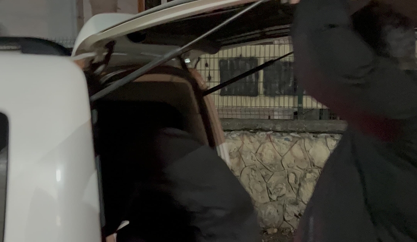 Şüphe üzerine durduruldu, göçmen kaçakçısı çıktı