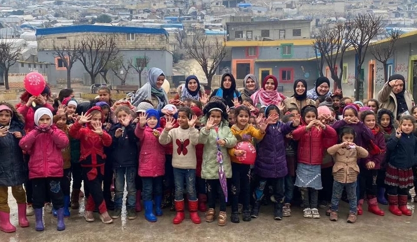 suriye-nin-idlib-ve-azez-bolgelerine-yardim-elid1c4m3prtx