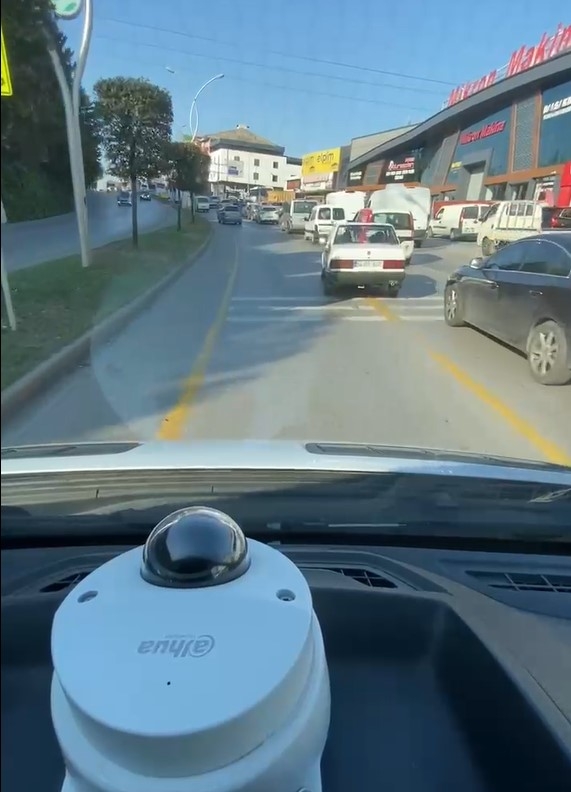suruculer-ambulansa-boyle-yol-acticee1nm1jyt