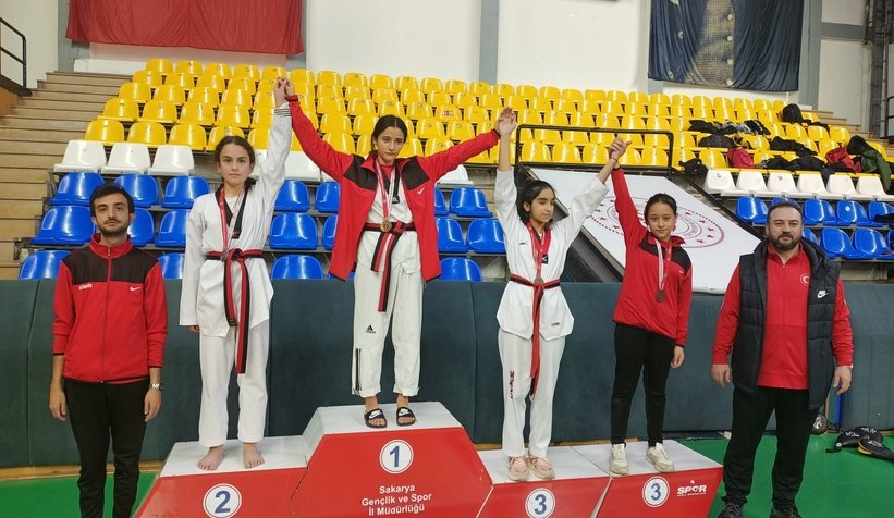 Taekwondo'da Akyazı rüzgarı esti