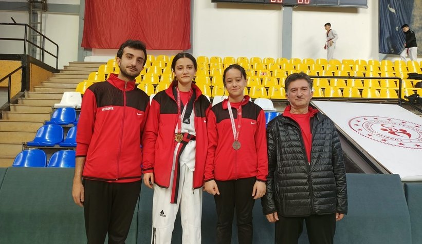 Taekwondo'da Akyazı rüzgarı esti