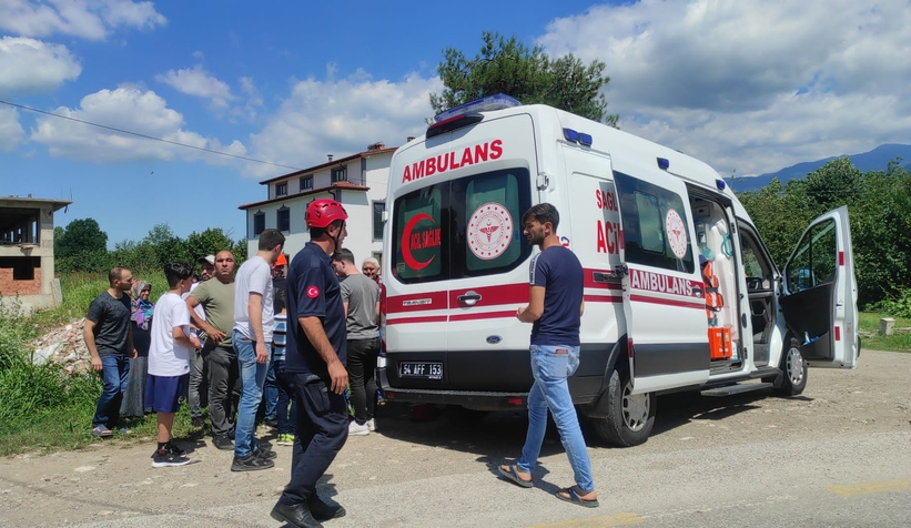 Takla atan otomobildeki 6 kişi yaralandı