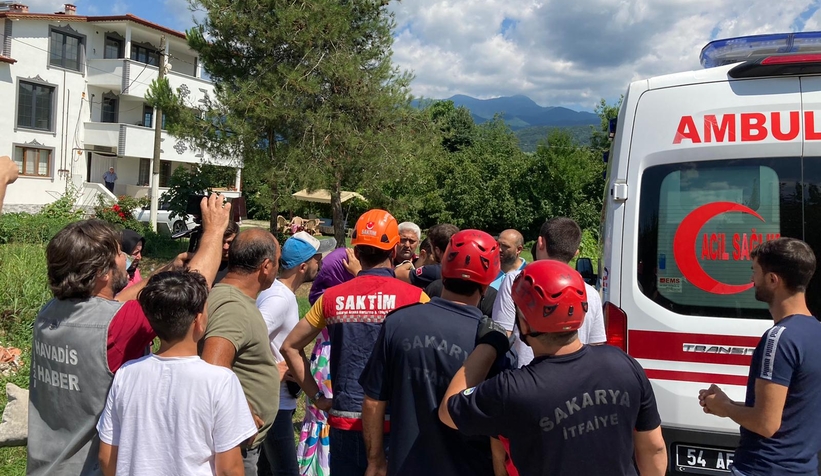 Takla atan otomobildeki 6 kişi yaralandı