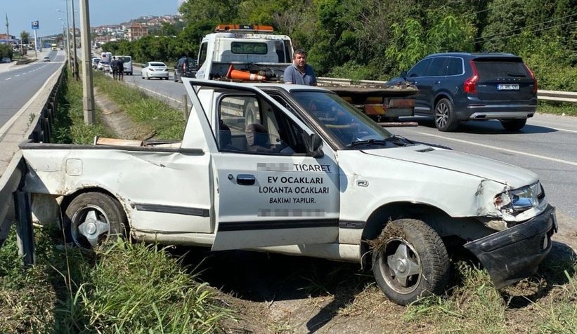 Takla atıp metrelerce sürüklendi: 4 yaralı