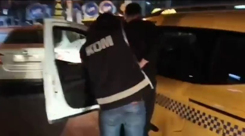 Taksiden cephanelik çıktı