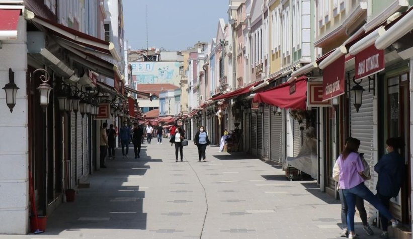 Tam kapanmanın ilk gününde şehirden fotoğraflar