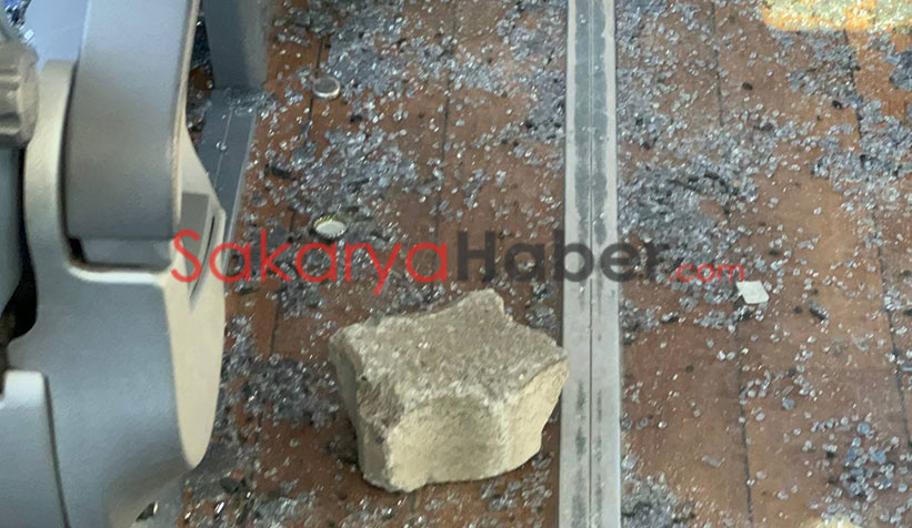 Taraftarlar otobanı savaş alanına çevirdi  