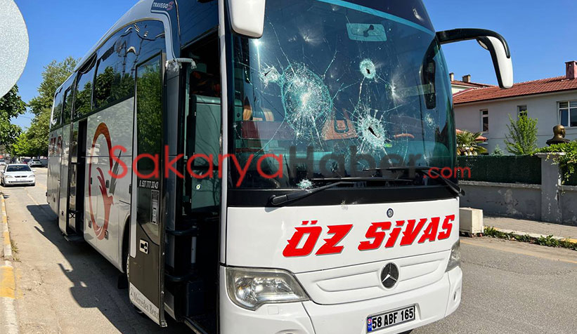 Taraftarlar otobanı savaş alanına çevirdi  