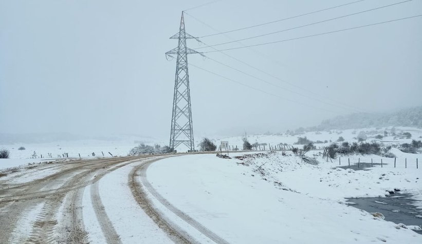 tarakli-da-1-yayla-ve-4-mahalle-yolu-kapandis2nlsezldk