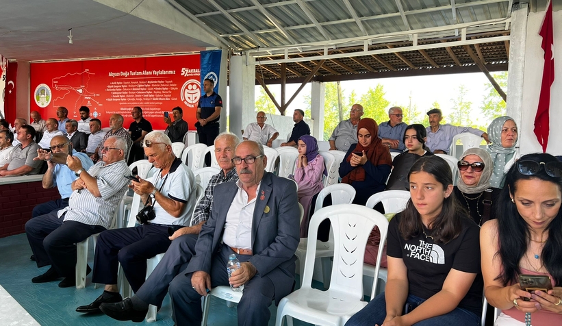 Tarihi Akbalık Yağlı Güreşleri başladı