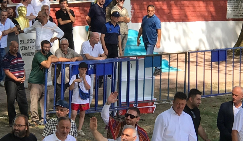 tarihi-akbalik-yagli-guresleri-yapildic1dycnvhdy