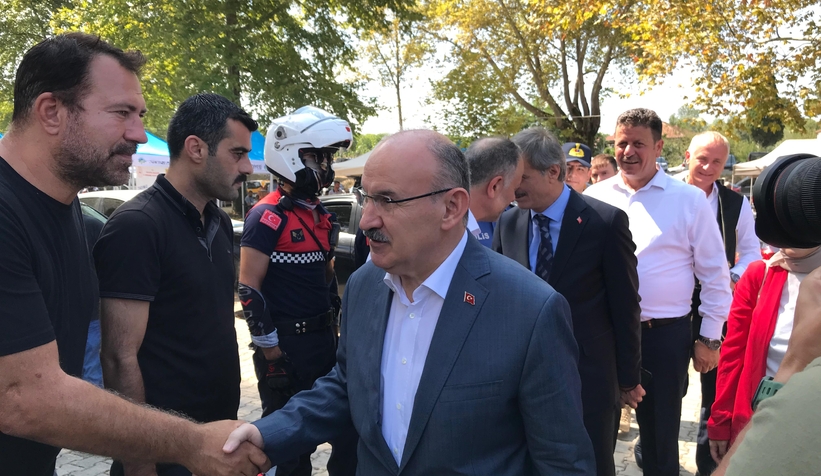 tarihi-akbalik-yagli-guresleri-yapildic1dycnvhdy