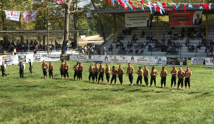tarihi-akbalik-yagli-guresleri-yapildic1dycnvhdy