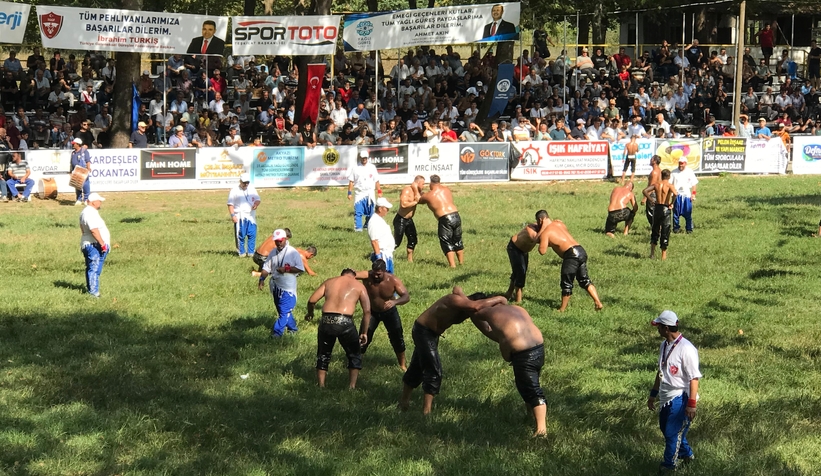 tarihi-akbalik-yagli-guresleri-yapildic1dycnvhdy