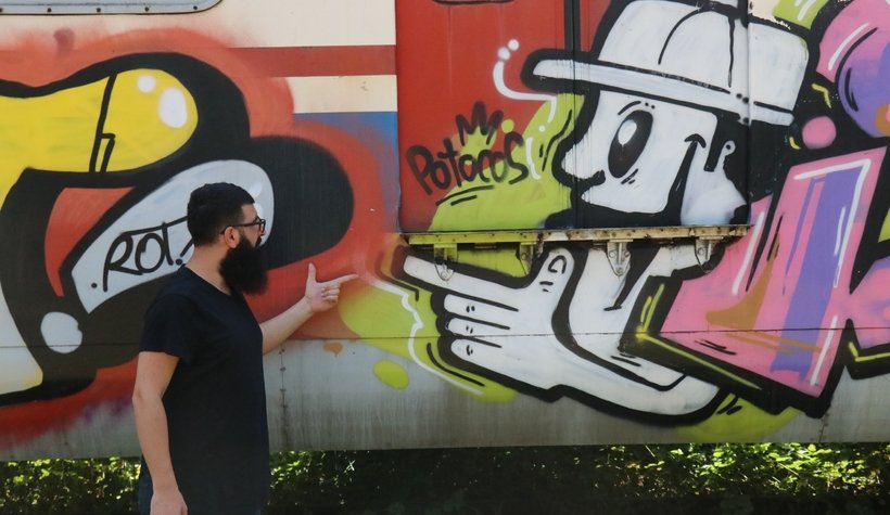 Tarihi boş vagonlar grafiticilerin mekanı oldu