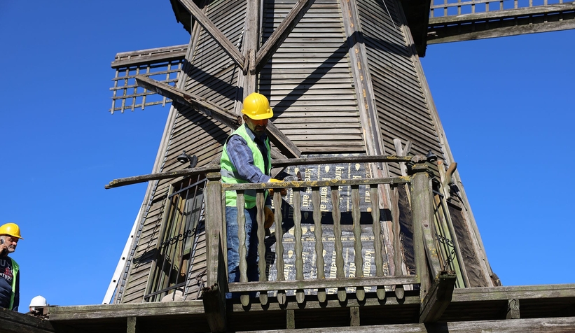 Tarihi Çark ve Yel Değirmeni’nde restorasyon başladı