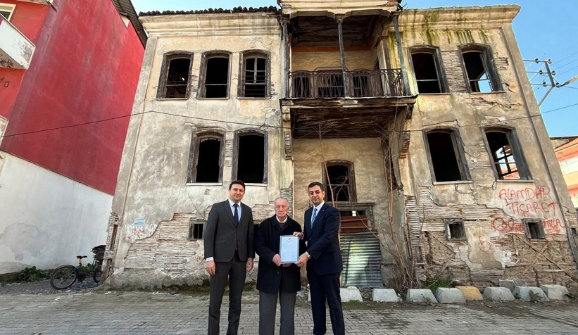 tarihi-ev-yikilmaktan-kurtulduundzovhoad