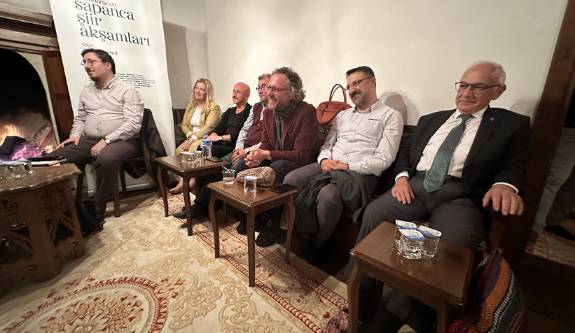 tarihi-konakta-cay-esliginde-siir-dolu-gecedkvkwlv4ed