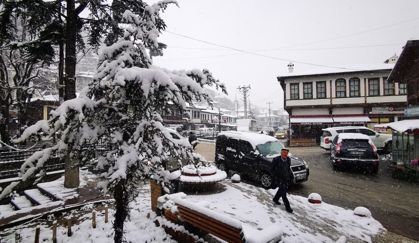 Tarihi Osmanlı kasabalarında kış güzelliği yaşanıyor