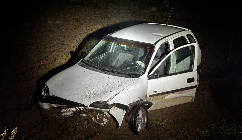 tarlaya-ucan-otomobilde-can-pazari-saglikci-tarlaya-inip-seferber-olduzkhjztdxn1