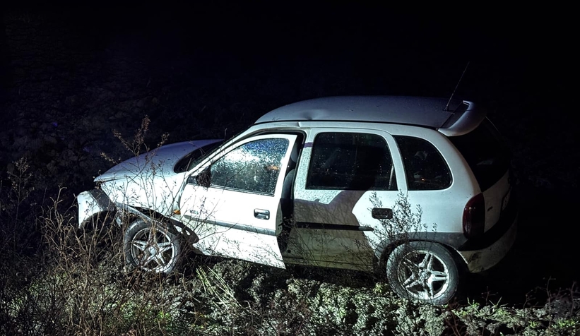 tarlaya-ucan-otomobilde-can-pazari-saglikci-tarlaya-inip-seferber-olduzkhjztdxn1