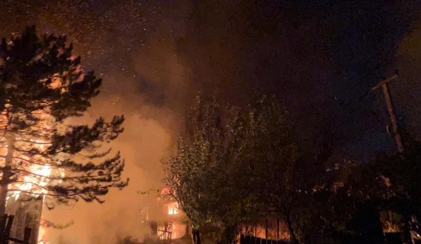 Taşburun'da büyük yangın