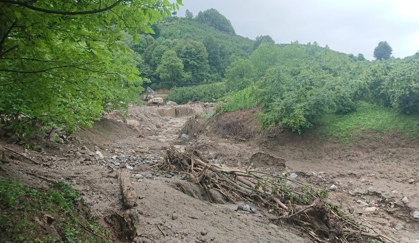 Taşburun'u vuran selden son anda kurtuldular