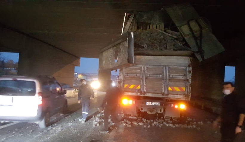 tasidigi-500-bin-liralik-makineyi-kopruye-carpip-parcaladitdbdtvlumw