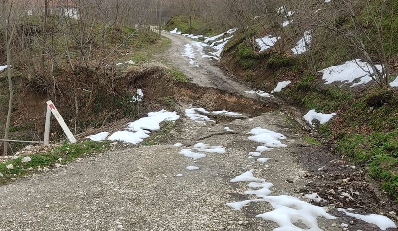 Taşyatak'ta heyelan