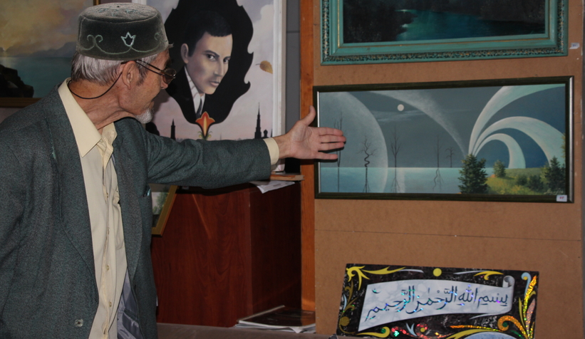 Tatar ressam, sanatını Sakarya'da sürdürüyor