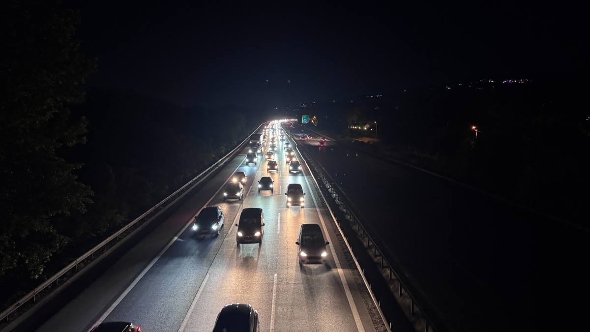 Tatil Bitti Çile Başladı Gece Saatlerinde Trafik Alarmı