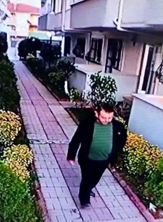 Tatil için Karasu'ya gelmişti; Bu görüntüden sonra kayboldu