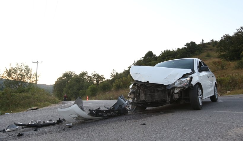 Tatil yolunda kaza: 4 yaralı