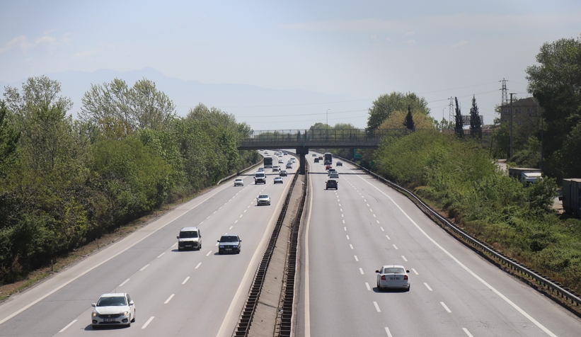 tatilin-son-gununde-trafik-akicibhpyvmsybn
