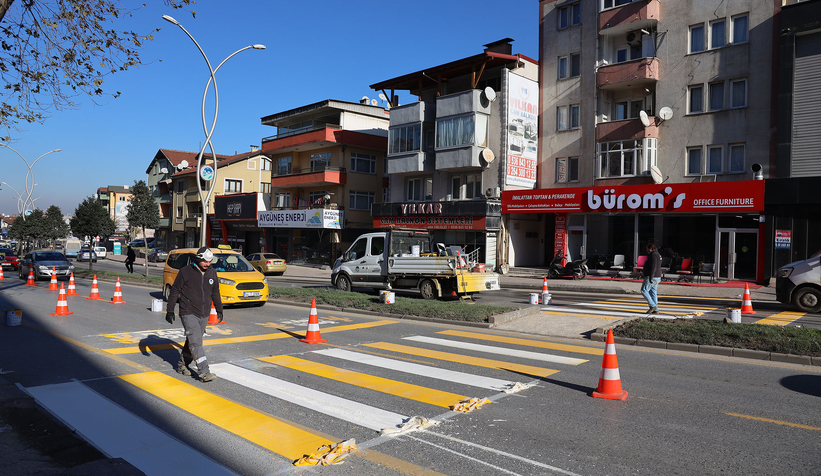 tek-yolunda-plastik-ferforje-onlemivtdxthb5k3