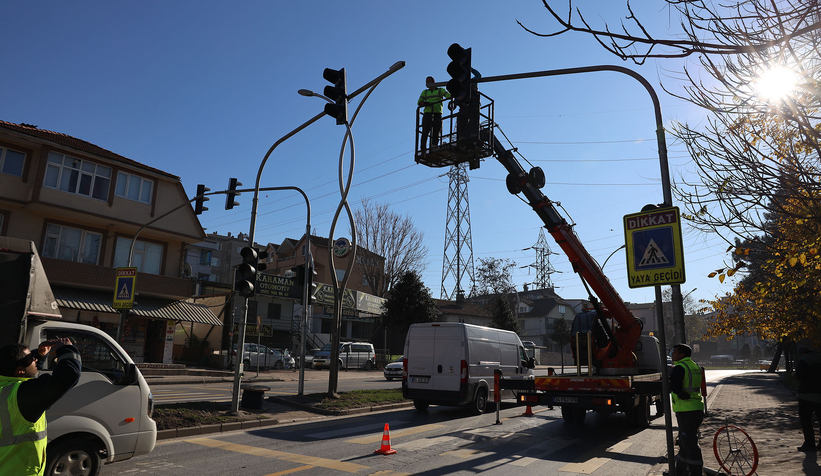 tek-yolunda-plastik-ferforje-onlemivtdxthb5k3